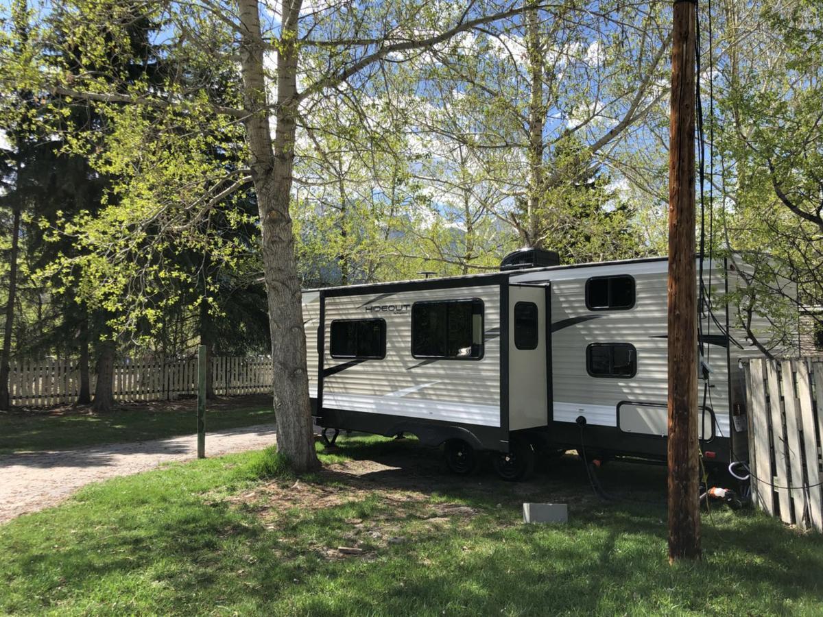 Rundle Mountain Rv Park Hotel Canmore Exterior foto