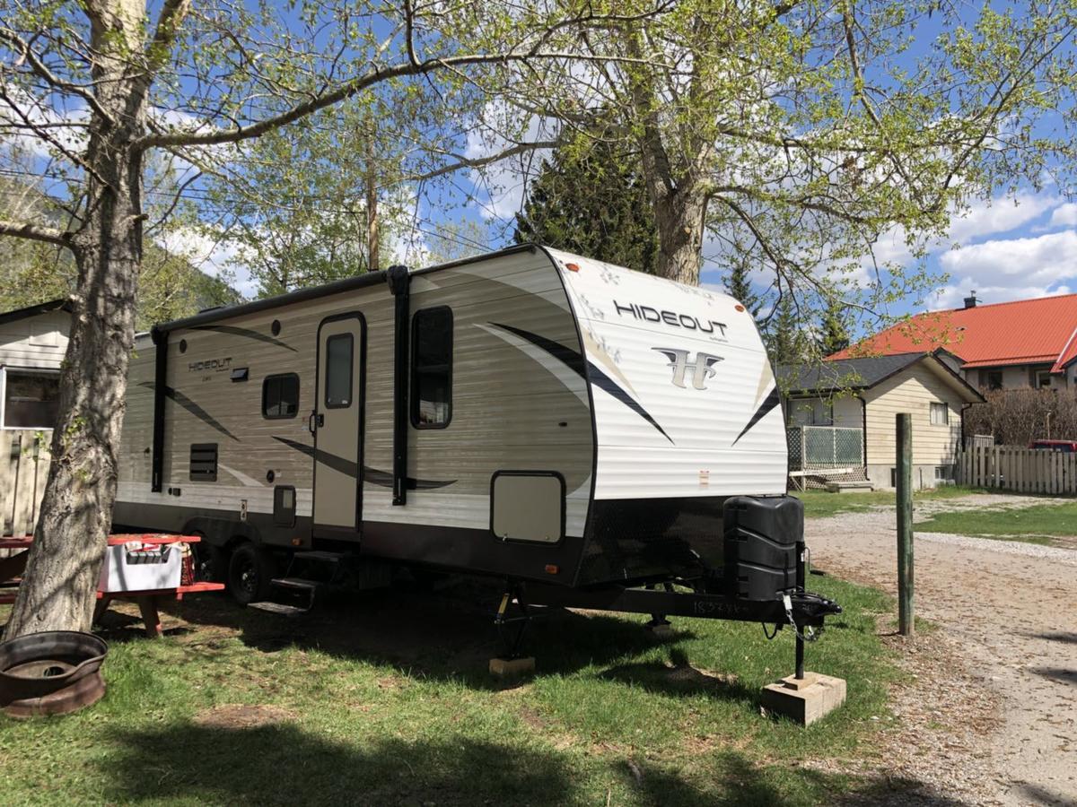 Rundle Mountain Rv Park Hotel Canmore Exterior foto